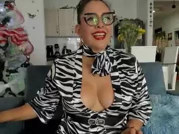 dakota_johnsson10 —  MATURE Feet Obsession -- Soles, toes, nylons heels & Clothes   - Goal: Show BigBoobs + oil [77 tokens left] #mature #feet #pantyhose #milf #heels