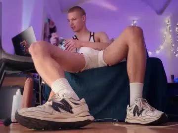 davey_ebash — CUM SHOW  #skinny #young  #twink #gay [1888 tokens remaining]