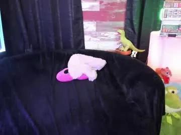 elle4you on Chaturbate 