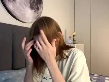 ellie_hollow on Chaturbate 