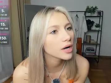 glossybabe_ — controll my both toys ! lovense work !? ... call me Cherry :) #18 #bigboobs #new #blonde #teen [338 tokens remaining]