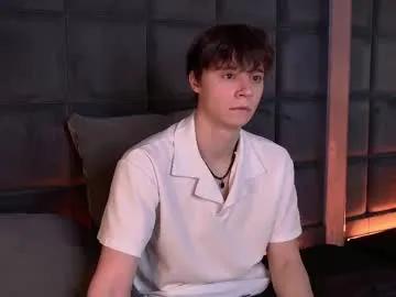 hugebangins_'s avatar