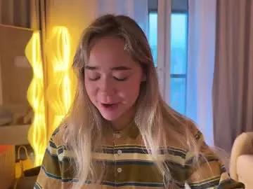 kristyspiritedaway —  - Goal: take off shirt [38 tokens left] #natural #smile #tease #cute