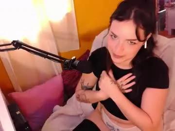 learaypie — GOONING 101 GOAL TO: put LOVENSE IN [400  tokens left] #nerd #cosplay #goth #femdom #lovense