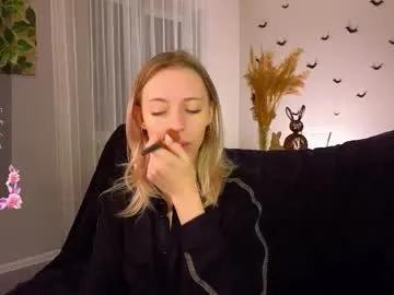 lunariabliss — GOAL:  Kiss you  Hello everyone, I'm Kelly! I'm a #teen, and I love play with #lovense. I'm #18 years old, and I have #bigboobs and a #skinny body. [11 tokens remaining]