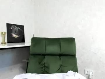 mikhaaaeel on Chaturbate