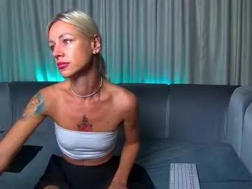 nally_ferrari on Chaturbate 