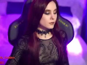 nelle_ on Chaturbate 