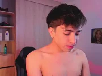 nicoisonline on Chaturbate
