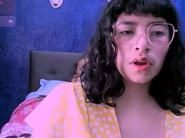 ninayellow on Chaturbate 