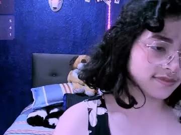 ninayellow on Chaturbate 