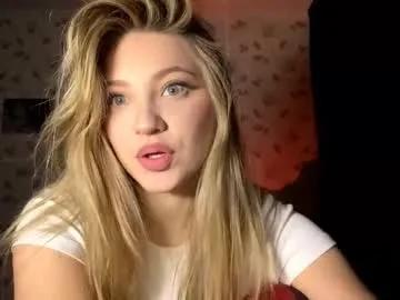 oletaguinyard — Goal: Tease with my bra. Kem? Kem! Crazy, strange, cringe, but mostly - FUN! #new #shy #young #teen #18 [79 tokens remaining]