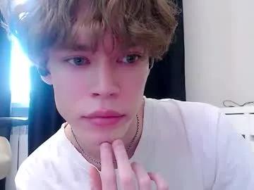 pawclaw on Chaturbate