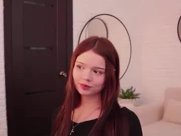 sarah__babyyy — GOAL: Body tour [99 tokens remaining] Welcome to my room! #lush #teen #braces #18 #bigboobs