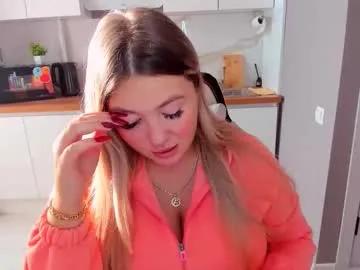 sarahmils on Chaturbate 