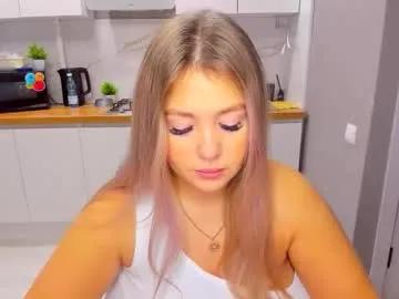 sarahmils on Chaturbate 
