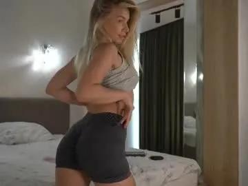 snow_is_falling on Chaturbate