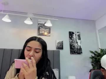 violet_and_myers — Cum Show Facial [992 tokens left] #muscles #latina #deepthroat #couple #bbc