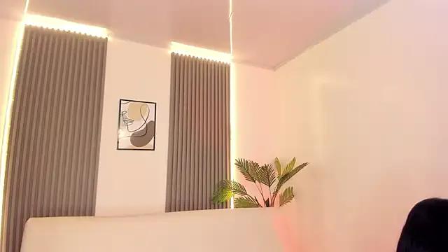 amaraa_lewiis on StripChat 