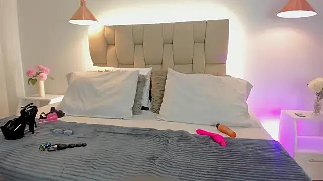Angelina_Roa — plug in ass