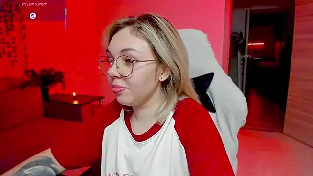 AnyaTaylorJoy_ — Toy control 7m: my fav -200k  (`)