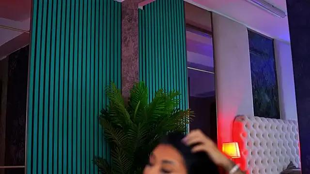 StripChat ArabellaPosh is Freechat ArabellaPosh — pussy play + 3 min control