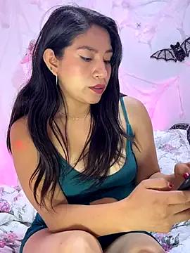 Ariana_TuFantasiaHot on StripChat 