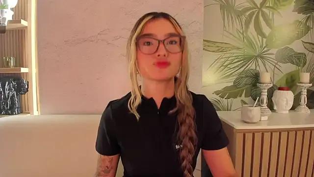 Arianavillada — TWERK SIN PANTIES + OIL 