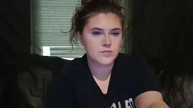 babyizzie on StripChat