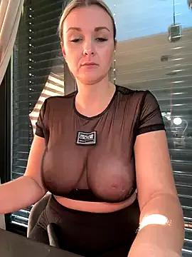 Bella-Tight on StripChat