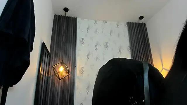 StripChat brigittemiller is Freechat brigittemiller — Oil in the ass + spanking + anal plug