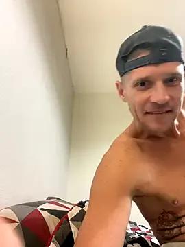 Camcam21 on StripChat 