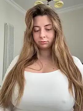 curvyflawless — Ass play