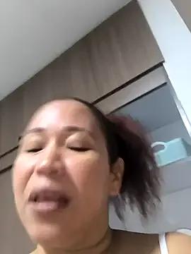 debboraWagner on StripChat 