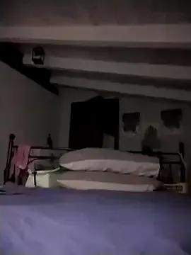 StripChat divinaerotica is Freechat divinaerotica — Decidiamo al momento