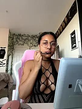 StripChat DreaLaLuna is Freechat DreaLaLuna — RANDOM CONTROLS DOMI 10 MINS