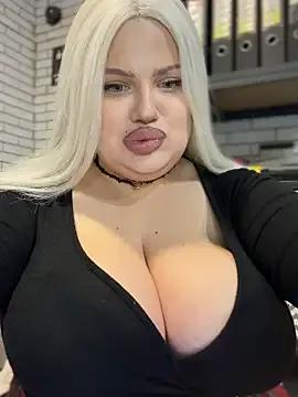 Eliaden on StripChat