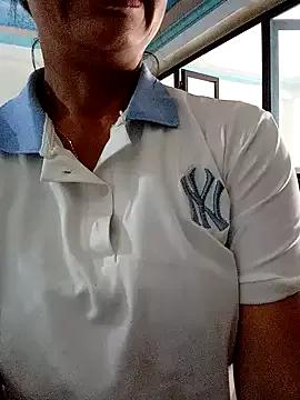 Ella3838 on StripChat 