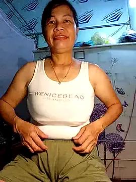 Ella3838 on StripChat 