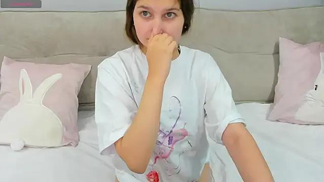 Elle_Ellise on StripChat 