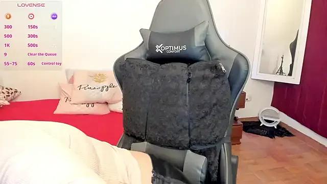 StripChat esmeralda_milf is Freechat esmeralda_milf — flash tits