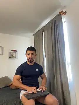 Ezzio_Scolaro on StripChat 