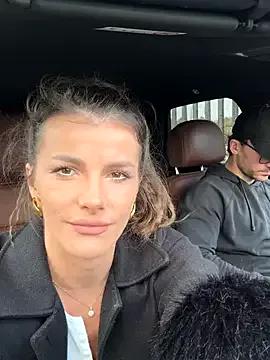 StripChat fit_vic is Freechat fit_vic — Bra off outside