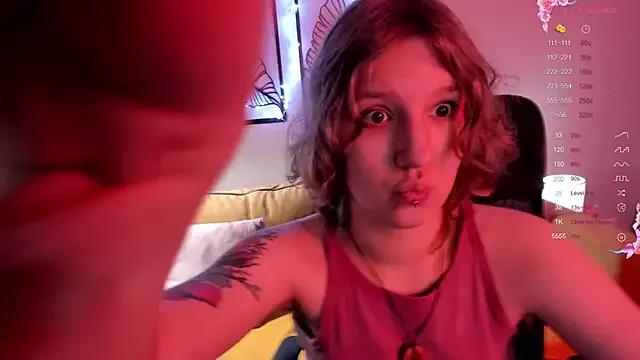 Avatar of Hailey_Foxy