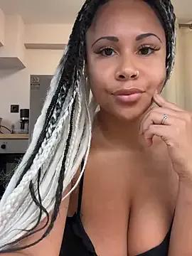 HaileyDiana — Boob play