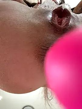 Hott_Lolla on StripChat 