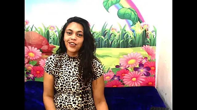 indiandesire4u69 on StripChat 