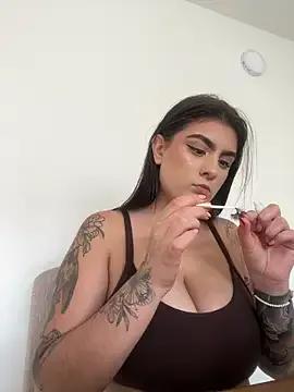 IrisBaker on StripChat 