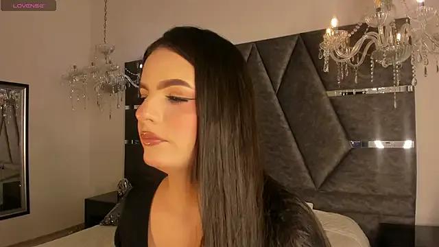 Avatar of IsabellaGrey19