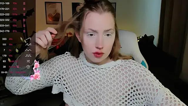 Jenny_Luvv on StripChat 